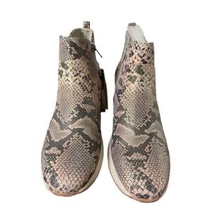 Baretraps Jaci Womens Multi Pastel Hidden Wedge Boot Sz 7.5 Med NWTS